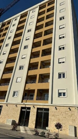 Exterior - Alpha Mare (Bar)