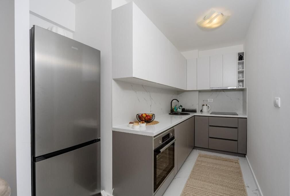 Deluxe Apartment, Balcony, City View | Private kitchen