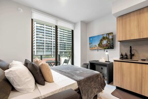 2 bedrooms, iron/ironing board, WiFi, bed sheets - 1 Mile FIFA Fan Fest | Urban 1BR+Den | Gym / Spa (Miami)
