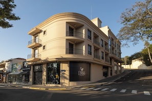 Fachada de la propiedad