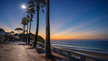 Beach nearby, 2 beach bars
