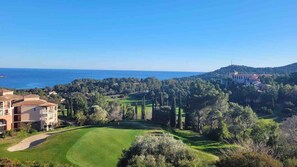 Golf - T3 Apartment for 6 – Cap Esterel, Sea View, 5 Stars, Terrace, Wi-Fi, AC, Parking, Linens (Saint-Raphaël)