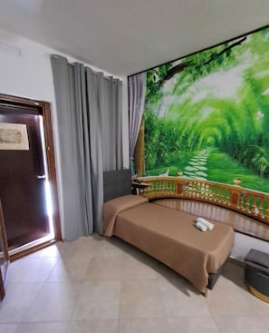 Room, Multiple Beds | Spa - L'alba dei principi (Campania)