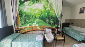 Room, Multiple Beds | Free WiFi - L'alba dei principi (Albanella)