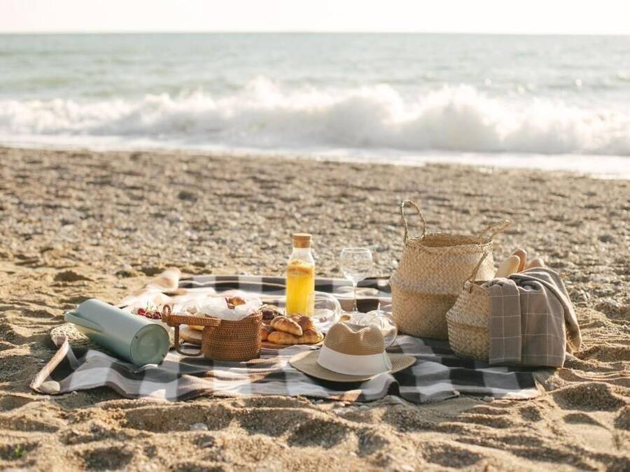 Frokost på farten hver dag (EUR 22 per person)