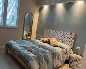 3 chambres, fer et planche à repasser, Wi-Fi, draps fournis