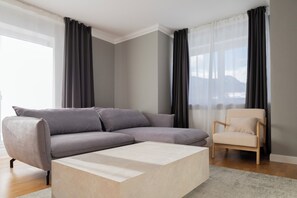 Living area - ღLiboria | Eschenlohe Balcony apartment with mountain view (Eschenlohe)