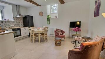 Televisio, pöytätennispöytä