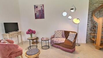 Fernseher, Tischtennisplatte