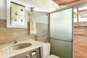 Hair dryer, towels, toilet paper - BEACH HOUSE - ENSEADINHA - SERRAMBI (Ipojuca)