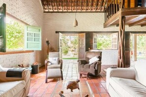 Living area - BEACH HOUSE - ENSEADINHA - SERRAMBI (Ipojuca)