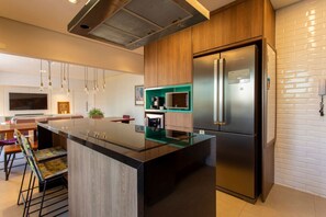 Deluxe Apartment, City View | Private kitchen - Sofisticado colado à Paulista by Wecare (São Paulo)