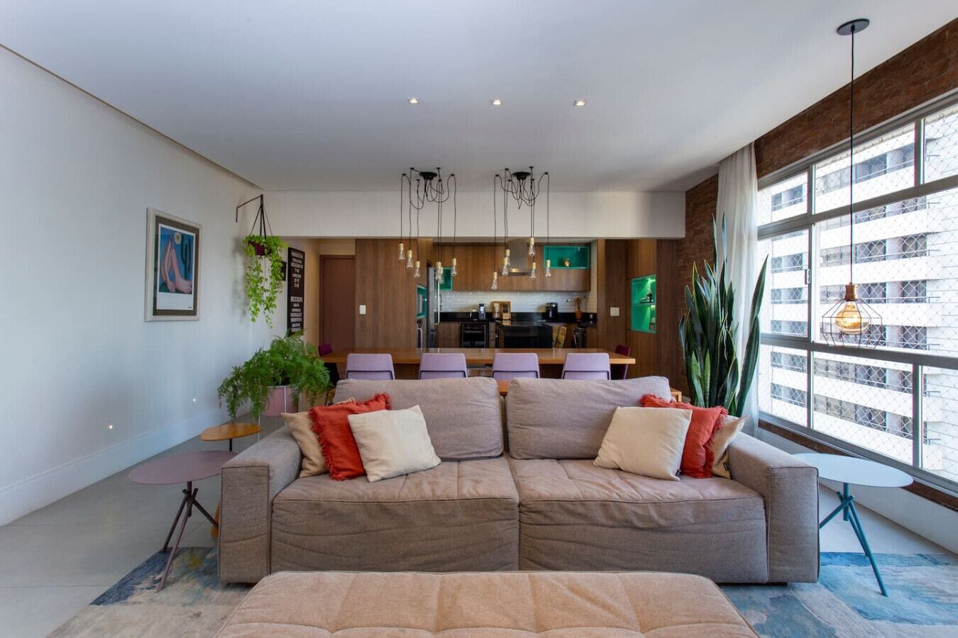 Deluxe Apartment, City View | Living area