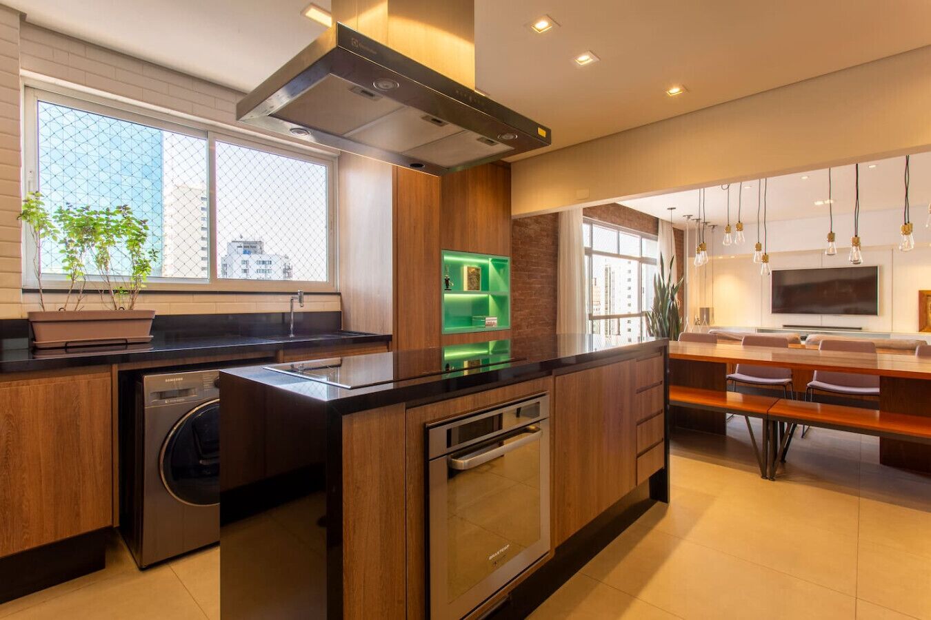 Deluxe Apartment, City View | Private kitchen