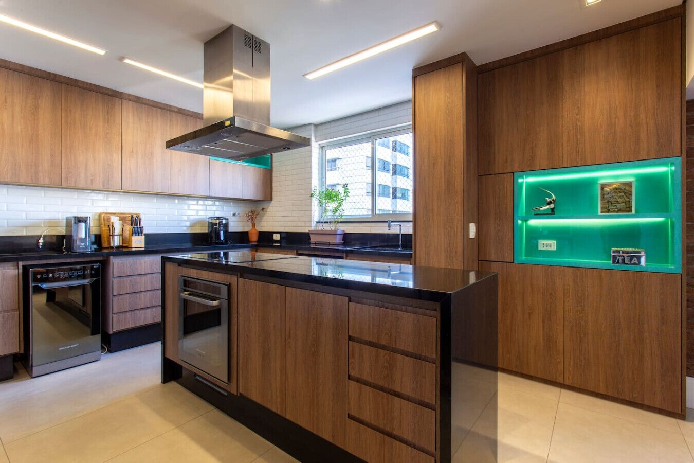 Apartamento luxo, vista para a cidade | Cozinha privada