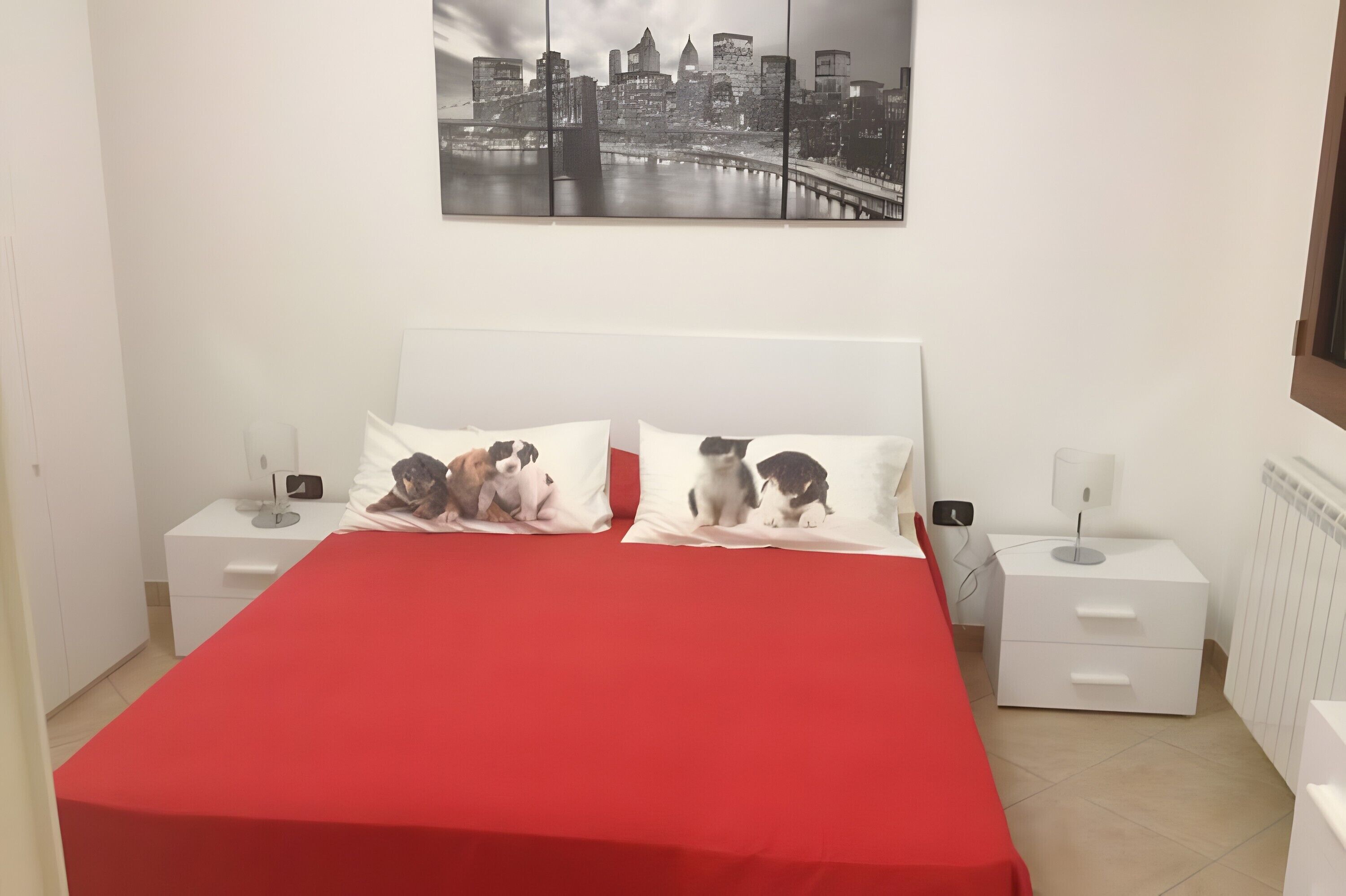 Iron/ironing board, WiFi, bed sheets