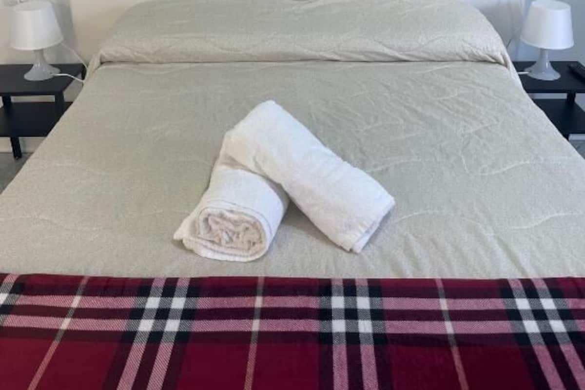 Comfort Double Room, Courtyard View | Desk, blackout drapes, iron/ironing board, free WiFi