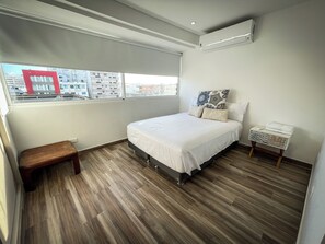 2 bedrooms, iron/ironing board, WiFi, bed sheets - Luxe Downtown Place (San Andrés)