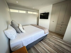 2 bedrooms, iron/ironing board, WiFi, bed sheets - Luxe Downtown Place (San Andrés)