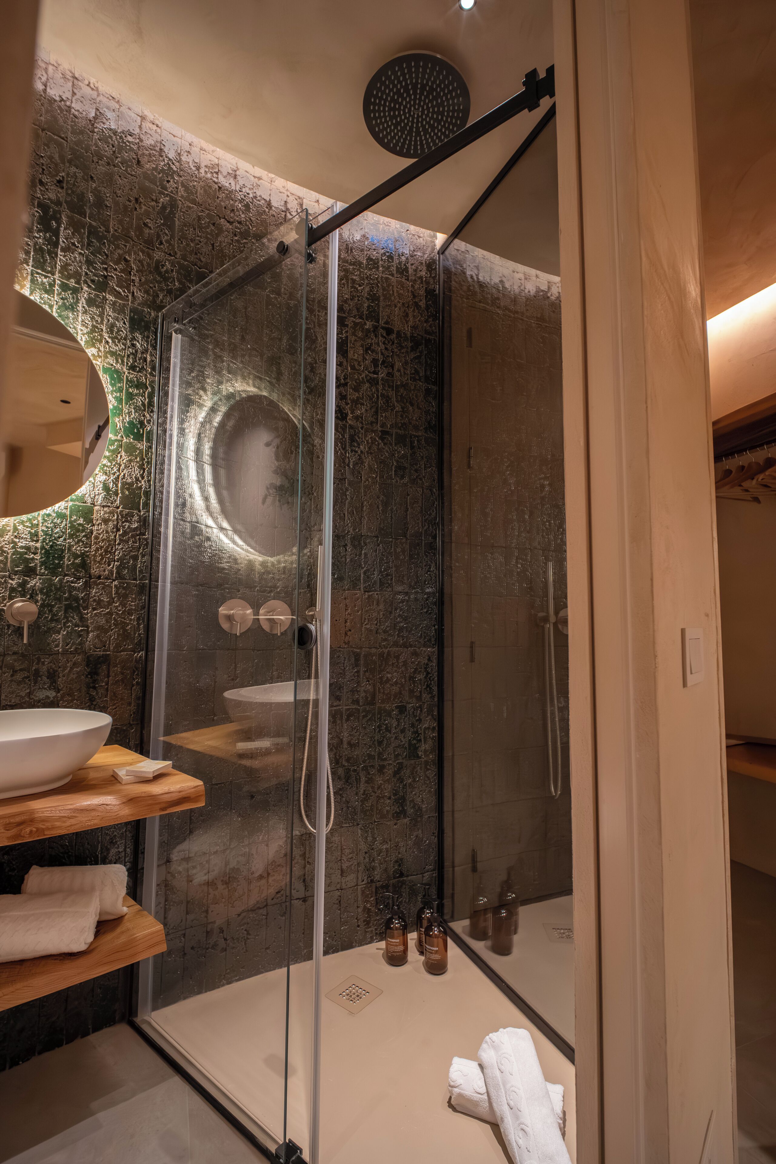 Comfort Double Room, Private Bathroom, City View | Bathroom