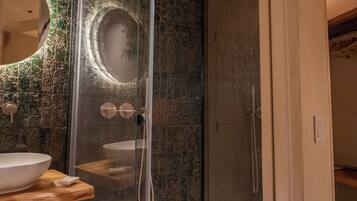 Comfort Double Room, Private Bathroom, City View | Bathroom