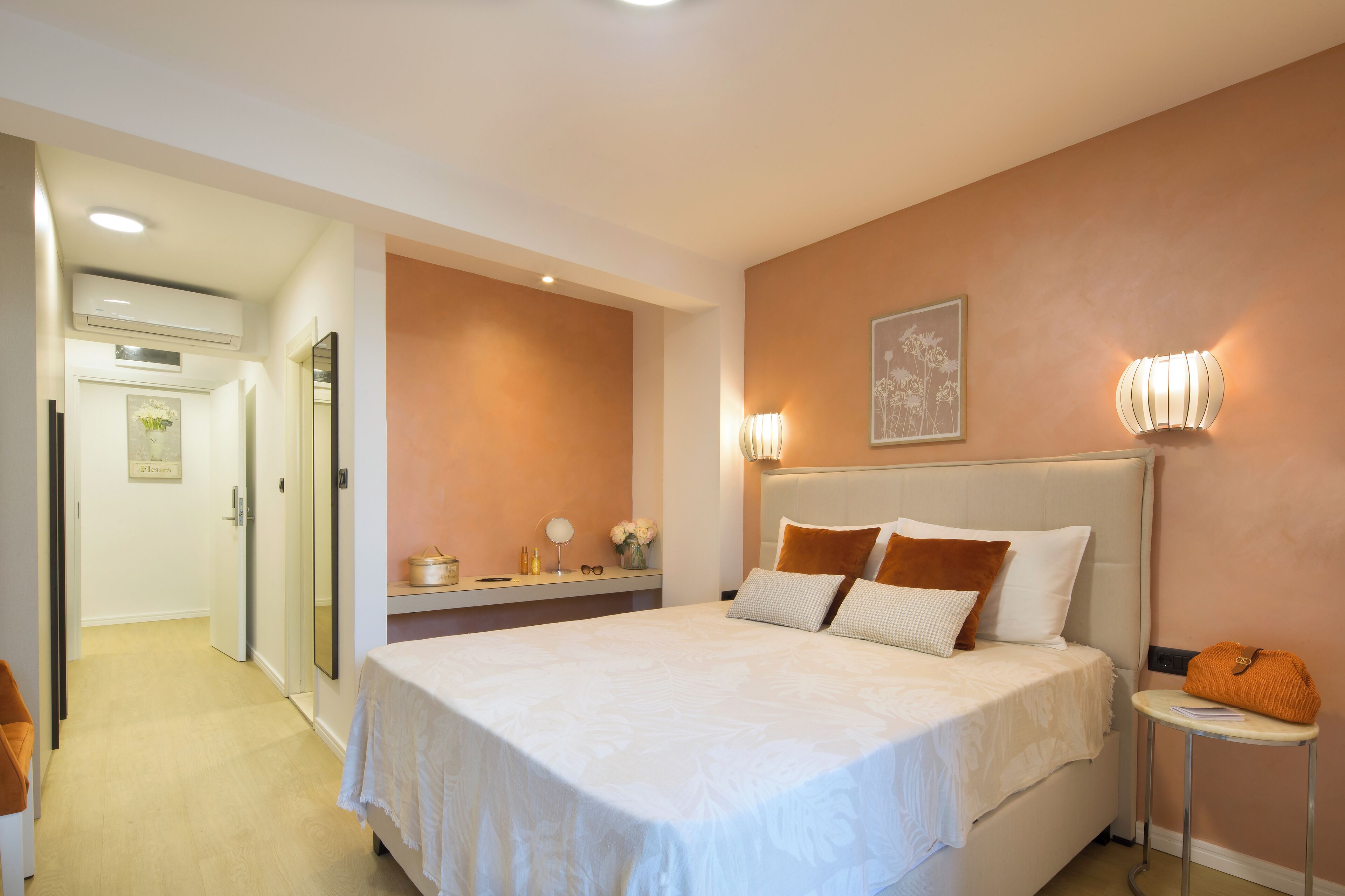 Studio Classique, vue montagne | Décoration personnalisée, bureau