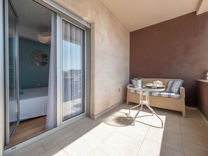 Individually decorated, individually furnished, desk, laptop workspace - Hotel Perseus Budva (Budva)