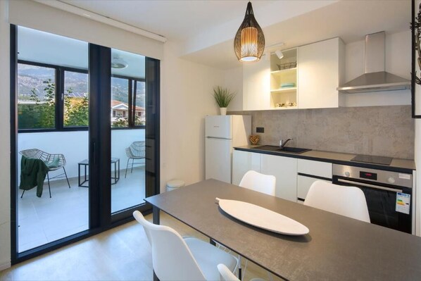 Private kitchen - Hotel Hermes Budva (Budva)