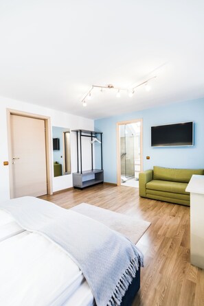 6 Schlafzimmer, Bügeleisen/Bügelbrett, WLAN, Bettwäsche