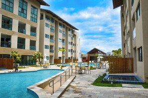 Outdoor pool - Flat Le Jamalu Praia de Carneiros, 400m from the sea and close to Acquaventura Park. (Tamandaré)