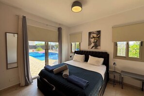 3 Schlafzimmer, Zimmersafe, Schreibtisch, Bügeleisen/Bügelbrett