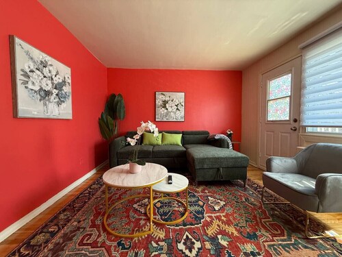 Chic 2 bedroom apartment in Montreal