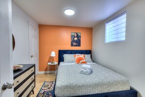 Room - Cozy and comfortable 1BR in Montreal (Montréal)