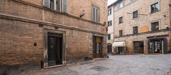 La Corte Segreta - Urbino Historic Centre