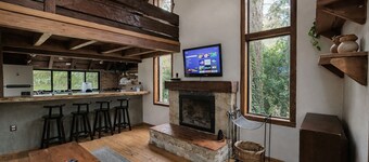 Exclusive Cabin in a Private Forest Fiber Optic Internet