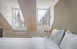 3 Schlafzimmer, Schreibtisch, Bügeleisen/Bügelbrett, kostenloses WLAN