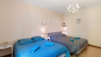 Iron/ironing board, WiFi, bed sheets