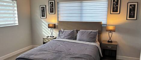 3 bedrooms, iron/ironing board, free WiFi, bed sheets