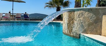Villa Topázio - Private Pool, Sea views, Airco