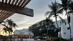 Outdoor pool - Villa 911, the luxury of a Resort. Your Private Villa. (Bahías de Huatulco)