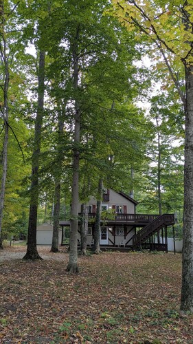 Chalet w Loft Near Sleeping Bear 2552