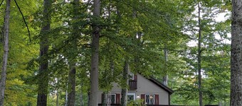 Chalet w Loft Near Sleeping Bear 2552