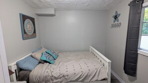 Free WiFi - Chalet w Loft Near Sleeping Bear 2552 (Cedar)