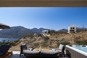 Villa | 2 bedrooms - Deluxe Villa Celeste - Sea View and Private Pool (Mylopotamos)