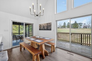 Dining - Game Room, FirePit, Screened Porch & Golf Views (Hedgesville)