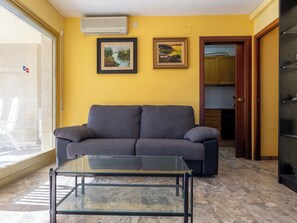TV - Costa Blanca I by Interhome (Cambrils)