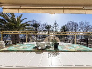 Outdoor dining - Costa Blanca I by Interhome (Cambrils)