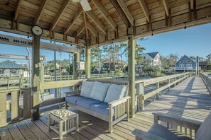 Terrace/patio - Intracoastal Escape: Coastal Cottage with Private Dock (Oak Island)