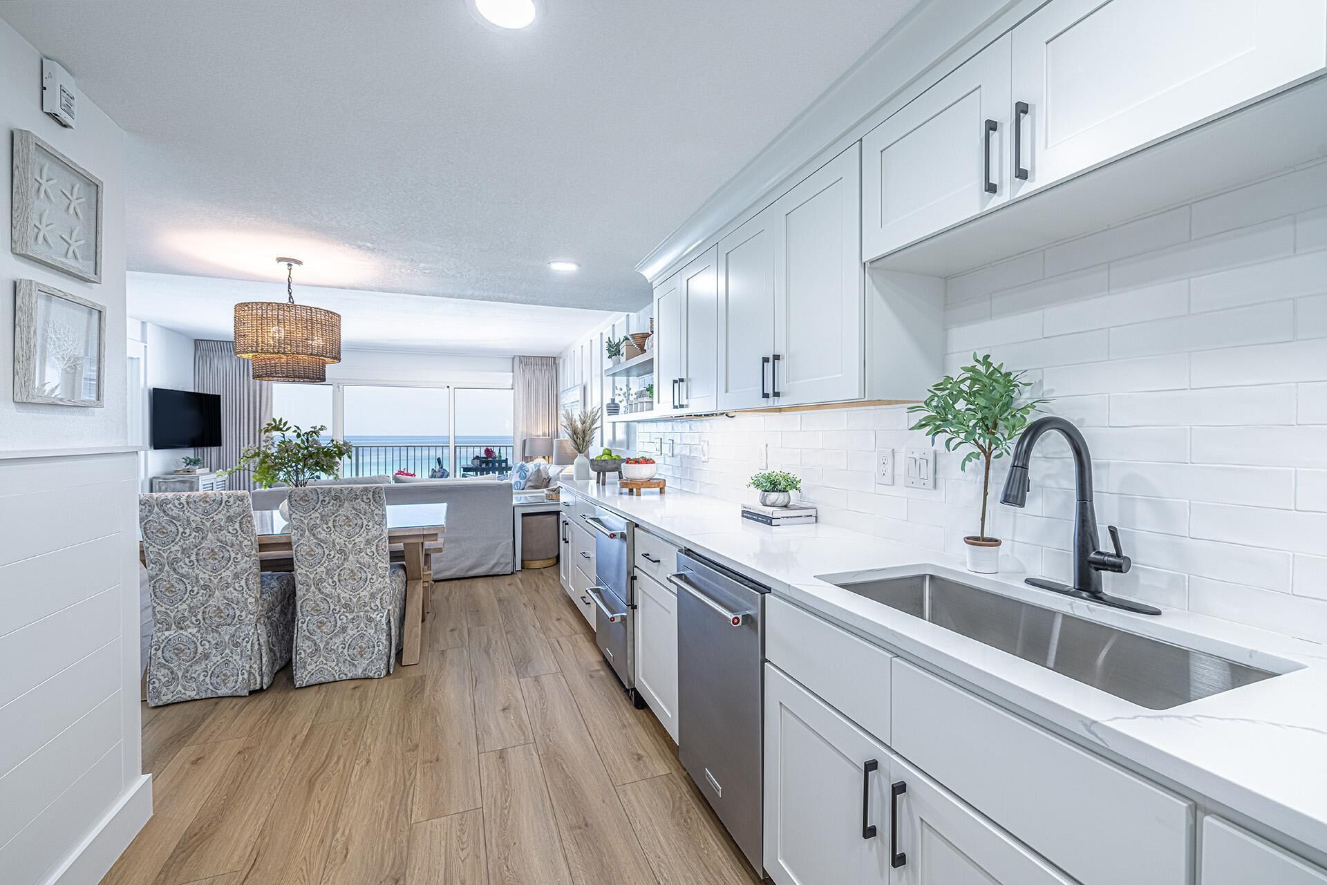 Condo, Multiple Beds (Beach House 601C- Beach Rest) | Private kitchen