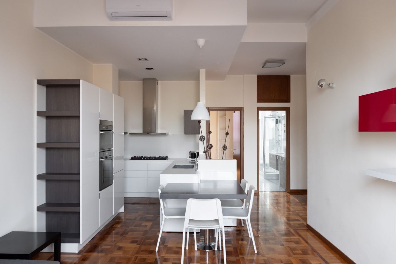 Microwave, dishwasher